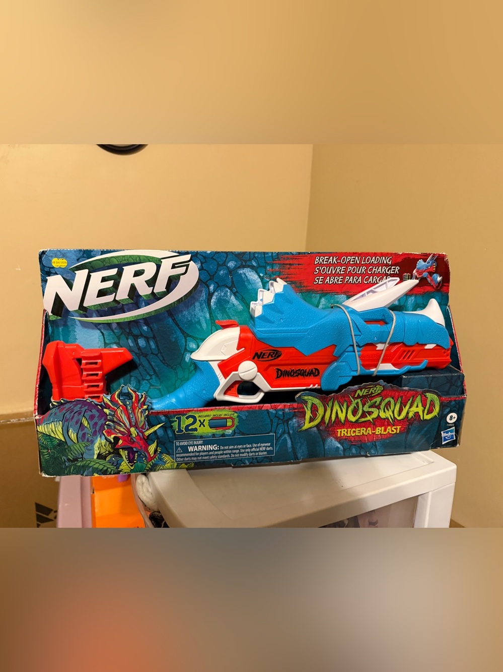 NERF DinoSquad Tricera-Blast Blaster - Blue & Red